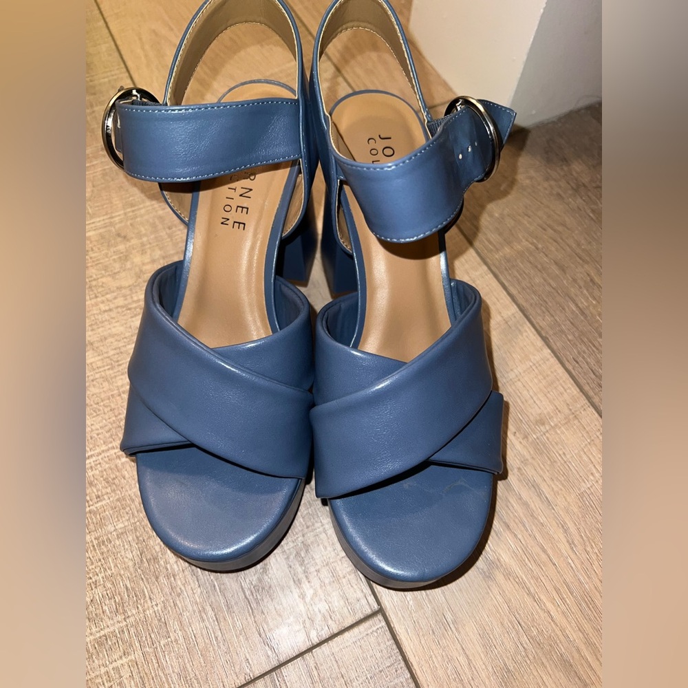 Akeely Mid Heel Platform Dress Sandals - Picture 11 of 11